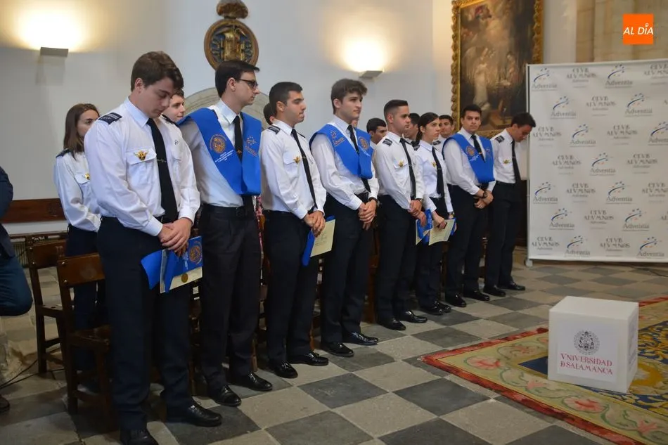 Foto 4 - D&iacute;a feliz para los nuevos titulados de la Escuela de Pilotos Adventia adscrita a la USAL