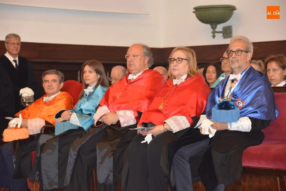 Foto 5 - El obstetra venezolano Roberto Romero, nuevo doctor honoris causa por la USAL