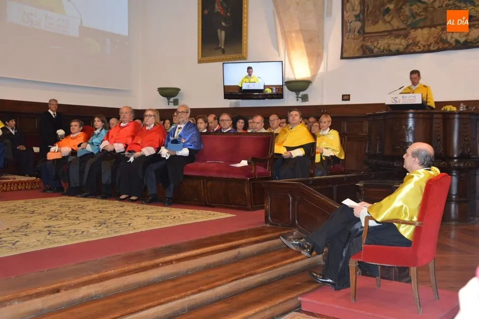 Foto 4 - El obstetra venezolano Roberto Romero, nuevo doctor honoris causa por la USAL