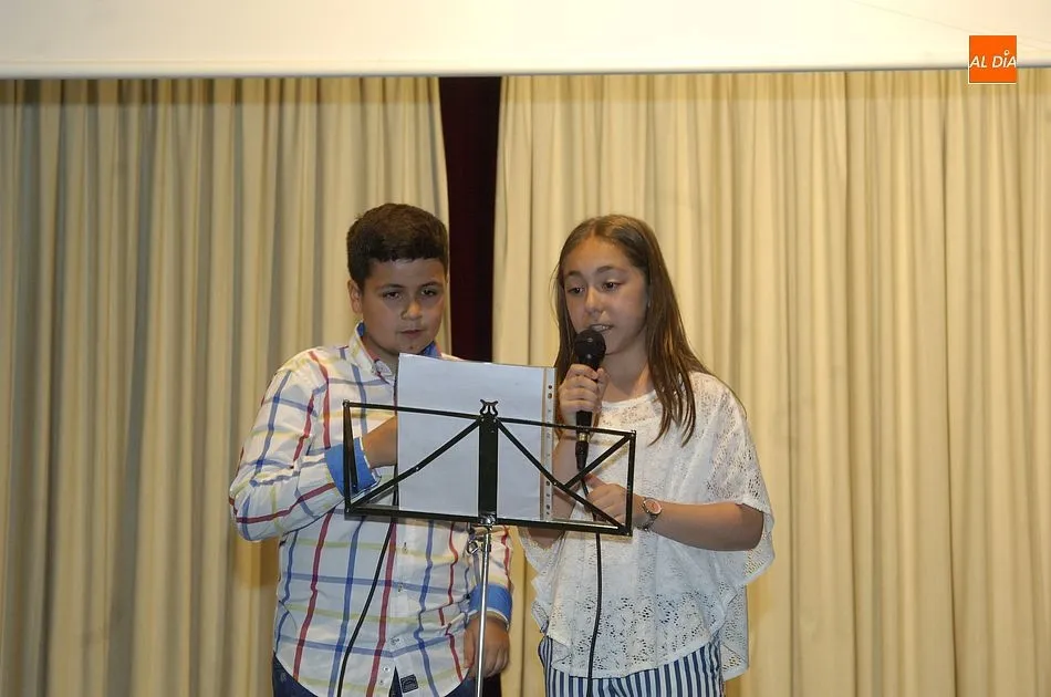 Foto 9 - El Colegio Mir&oacute;briga grad&uacute;a a sus alumnos de 6&ordm; de Primaria tras casi una d&eacute;cada en el centro  