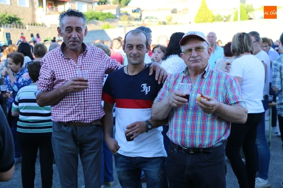 Foto 6 - En El Cubo de Don Sancho cogen fuerzas con una parrillada ante la noche que se viene encima  