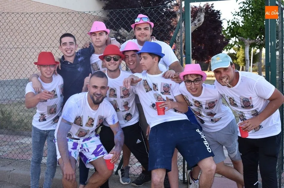 Foto 7 - Chupinazo por todo lo alto para dar la bienvenida a las fiestas