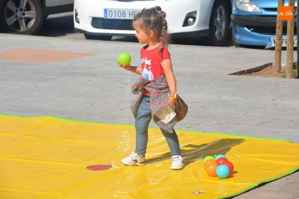 Foto 8 - Los m&aacute;s peque&ntilde;os disfrutan de la mejor manera posible de las Fiestas del Se&ntilde;or de Carbajosa
