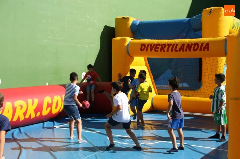 Foto 9 - El Colegio Santa Isabel despide el curso escolar con una gran fiesta