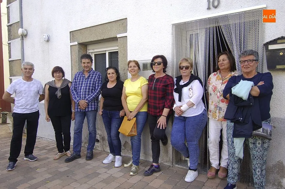 Foto 10 - Navasfr&iacute;as estalla en fiestas con el preg&oacute;n de Tom&aacute;s Acosta P&iacute;riz  