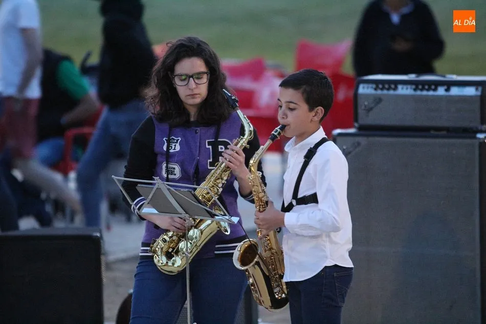 Foto 8 - La Escuela de M&uacute;sica finaliza el curso con un veraniego concierto&nbsp;
