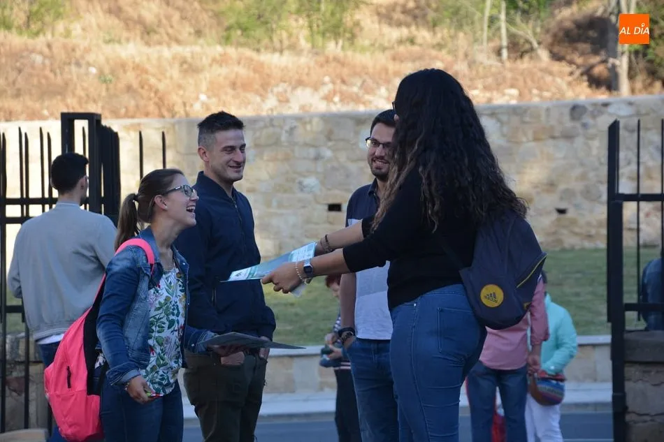 Foto 2 - Nervios e ilusiones en la oposici&oacute;n para 4.100 maestros en Salamanca