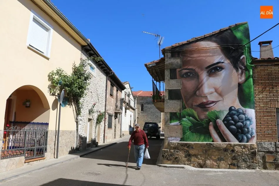 Foto 11 - Pere&ntilde;a viste sus calles de arte y recuerda su patrimonio cultural inmaterial  