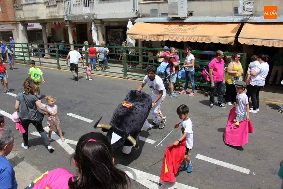 Foto 10 - Los carretones de Carlos Huertos llenan de emoci&oacute;n las calles de Vitigudino  