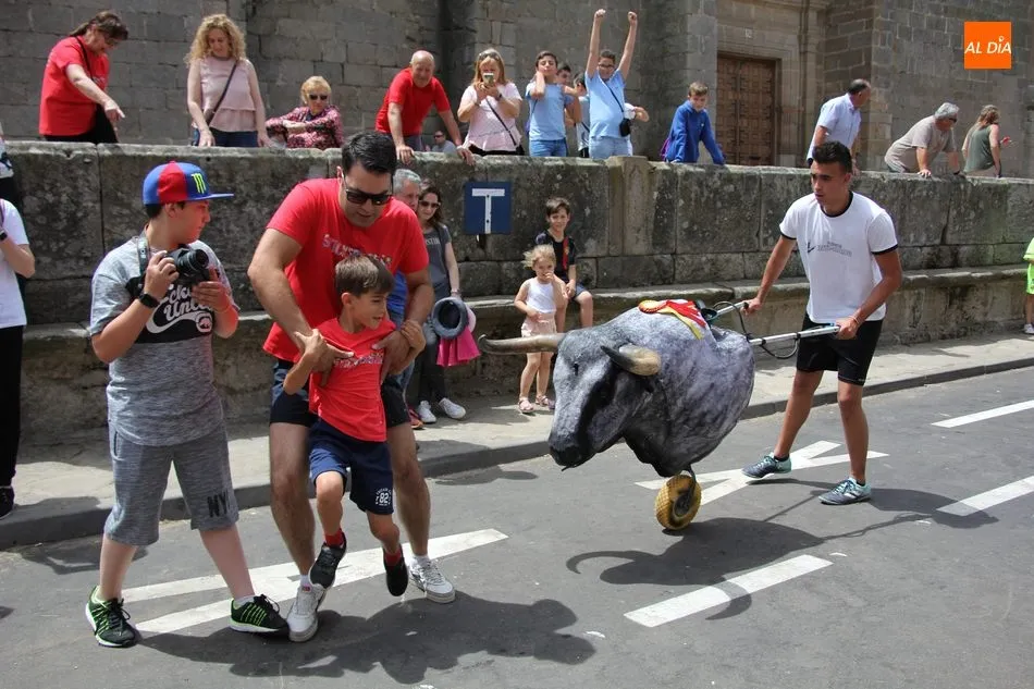 Foto 4 - Los carretones de Carlos Huertos llenan de emoci&oacute;n las calles de Vitigudino  