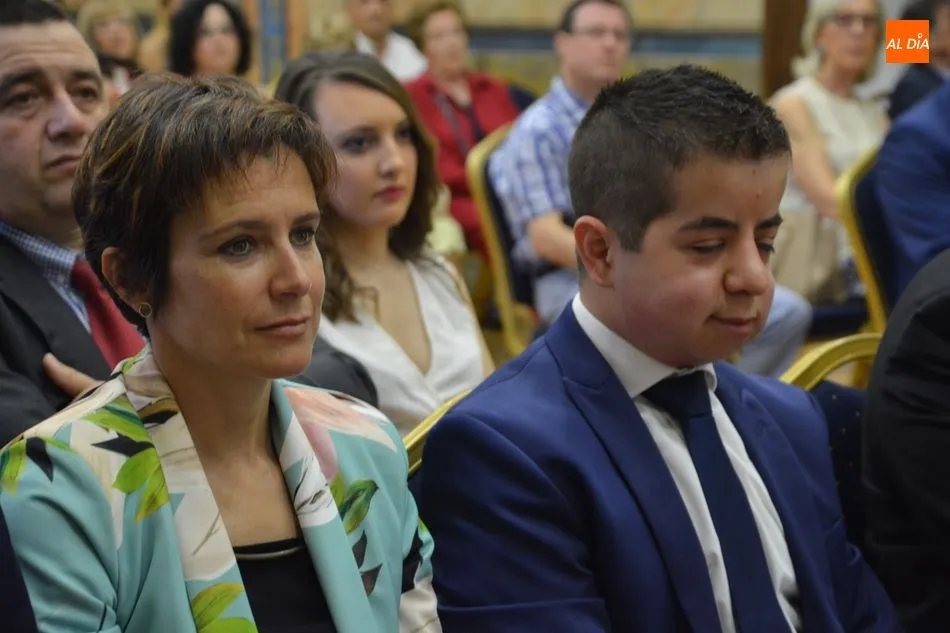 Foto 8 - Los alumnos del m&aacute;ster de Gesti&oacute;n Administrativa celebran su graduaci&oacute;n
