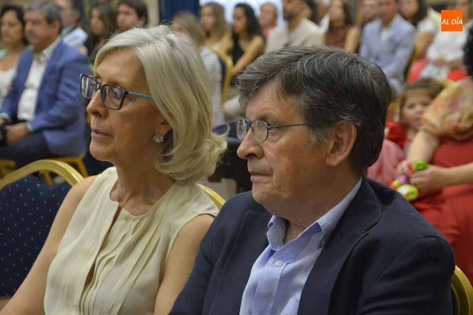 Foto 4 - Los alumnos del m&aacute;ster de Gesti&oacute;n Administrativa celebran su graduaci&oacute;n