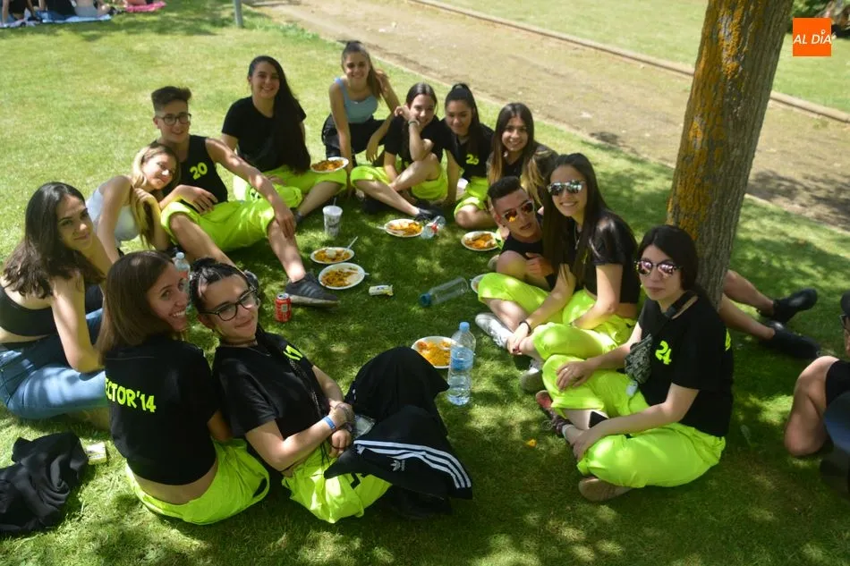 Foto 4 - En torno a 5000 personas degustan la paella festiva en Cabrerizos