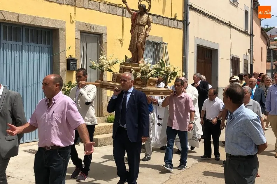 Foto 3 - Ahigal de los Aceiteros celebra sus fiestas patronales en honor a San Juan  