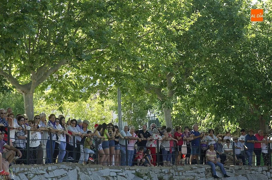 Foto 2 - Sancti-Sp&iacute;ritus pone en marcha sus encierros con una carrera puntual y veloz  