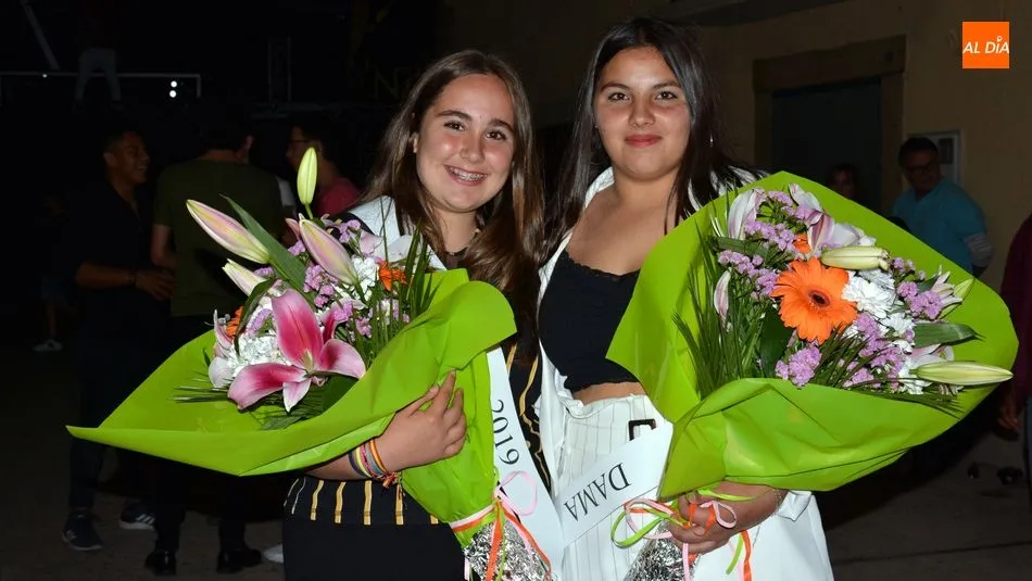 Foto 10 - El preg&oacute;n y el nombramiento de Damas de las Fiestas abre una animada noche en Hinojosa de Duero