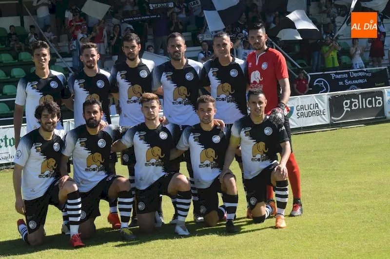 Un once inicial de Unionistas