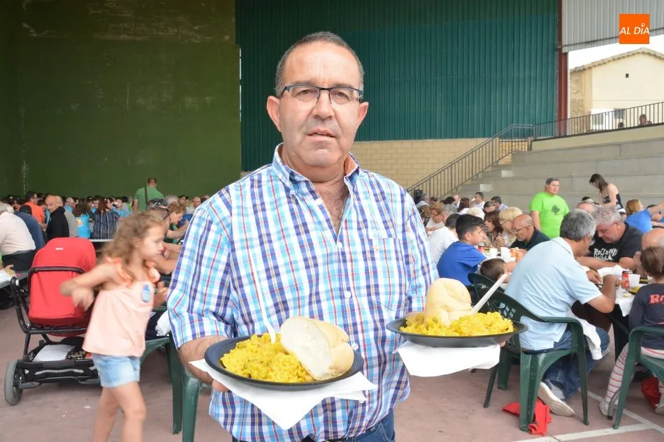 Foto 6 - Gran paella popular para todos los vecinos de Palacios del Arzobispo