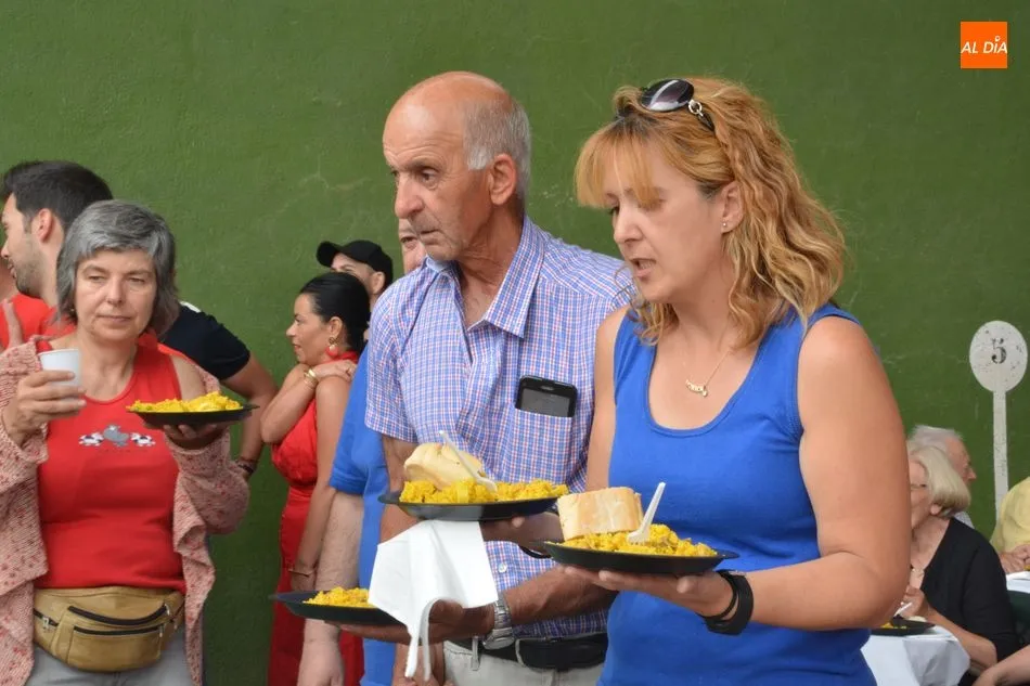 Foto 2 - Gran paella popular para todos los vecinos de Palacios del Arzobispo