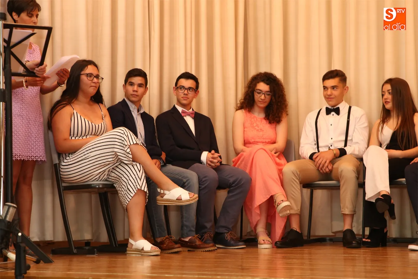 Foto 2 - Graduaci&oacute;n de los alumnos de 4&ordm; de ESO en el Colegio Santa Isabel