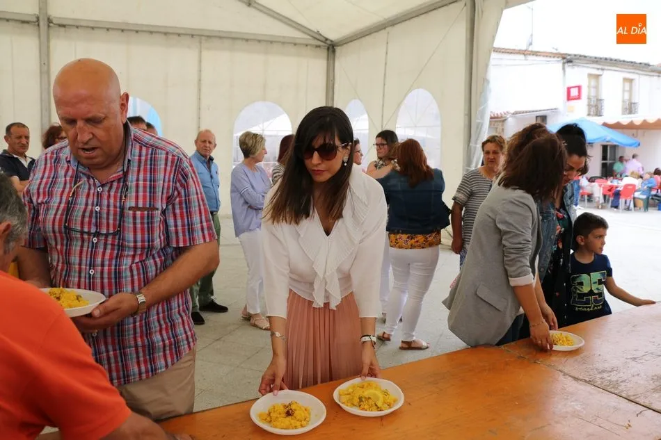 Foto 7 - En El Cubo de Don Sancho dicen adi&oacute;s al Corpus con una rica paella  