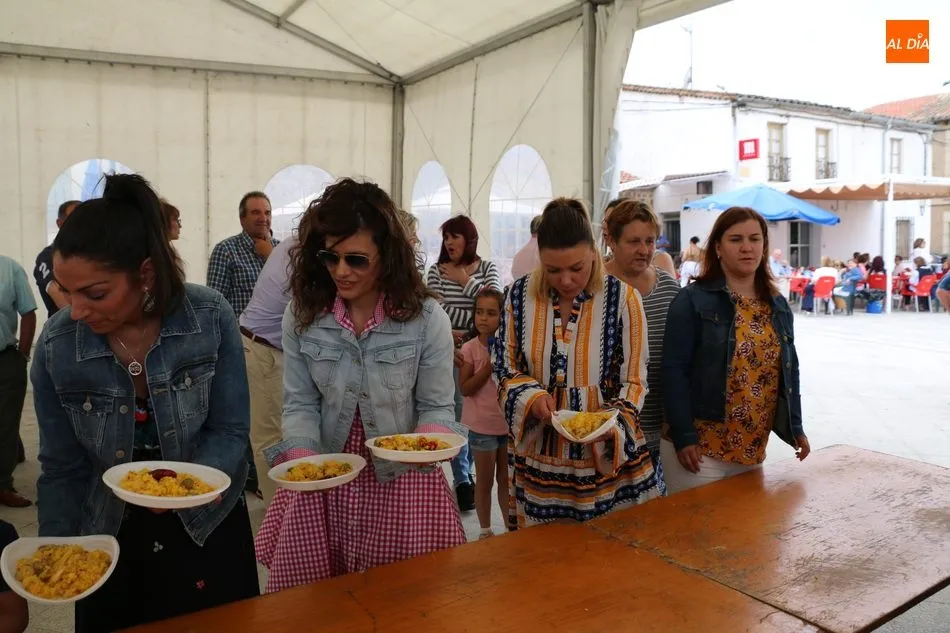 Foto 3 - En El Cubo de Don Sancho dicen adi&oacute;s al Corpus con una rica paella  