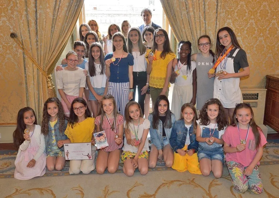 Foto 2 - El alcalde felicita a las gimnastas del Club R&iacute;tmica Salamanca por los &uacute;ltimos&nbsp;&eacute;xitos...
