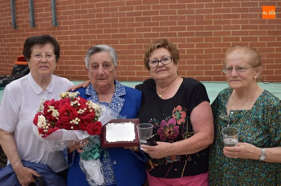 Foto 4 - Homenaje a los noventa a&ntilde;os de Josefa Escribano
