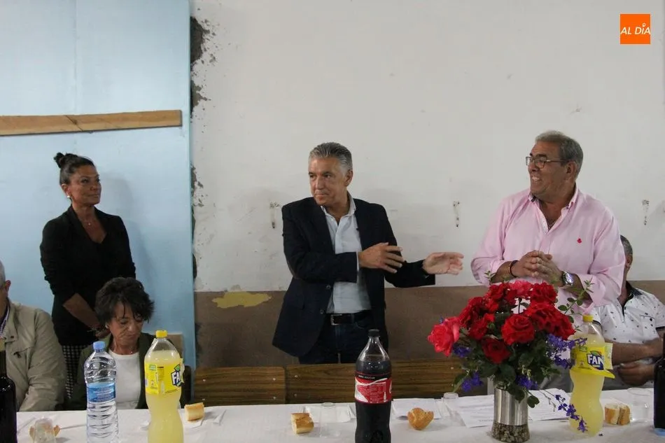 Foto 2 - Peralejos de Abajo celebra San Juan con actos religiosos y una exquisita paella  