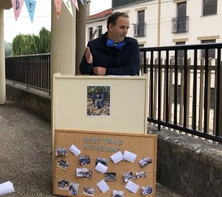 Foto 7 - Un paseo en bici o la inauguraci&oacute;n de una biblioteca, en la despedida del curso en la comarca  