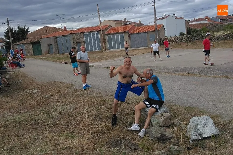 Foto 4 - La pareja de &lsquo;V&iacute;ctor&rsquo;, de Trabanca y Vilvestre, se impuso en el torneo de frontenis de Cabeza...