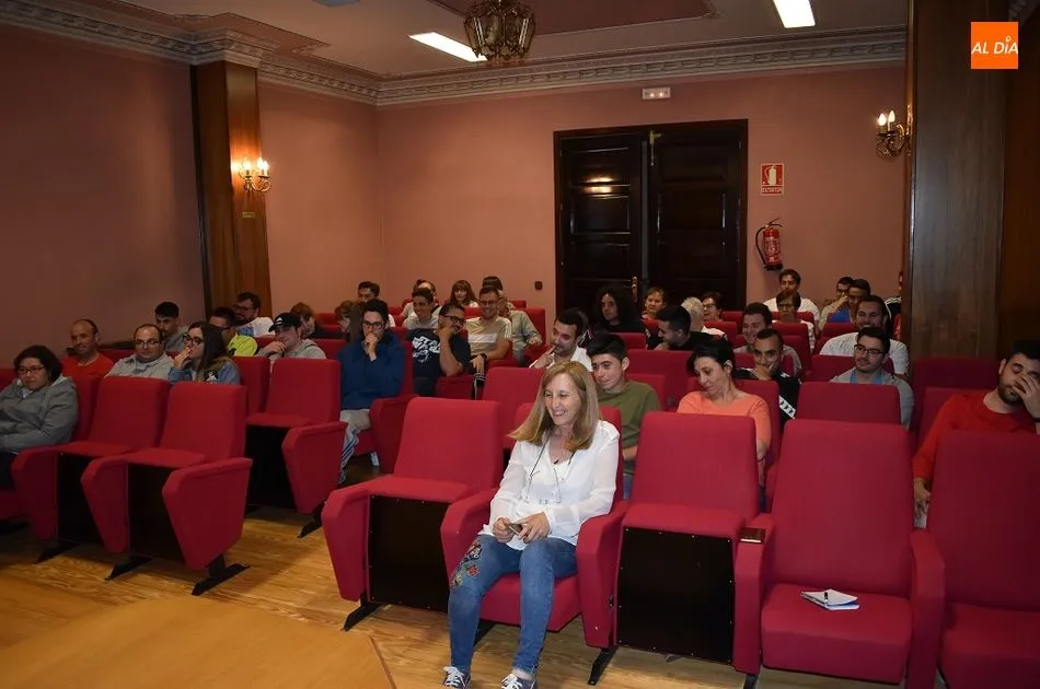 Foto 2 - El Ayuntamiento adeuda 107.000 euros en facturas de Festejos desde 2017
