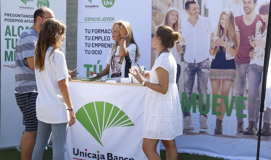 Unicaja Banco lanza el aval bancario para el alquiler joven y refuerza su oferta para facilitar la...