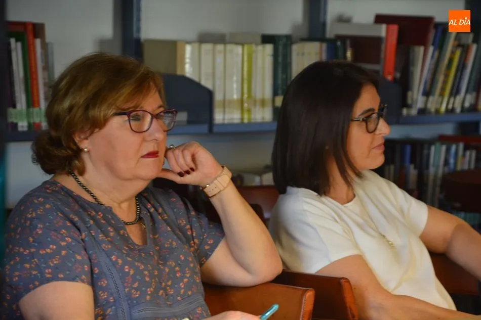 Foto 7 - La Asociaci&oacute;n de Amigos de Unamuno se re&uacute;ne en una nueva tertulia