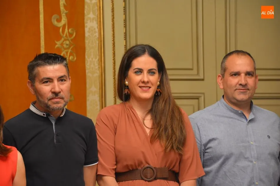 Foto 7 - Profesores salmantinos reciben en el Ayuntamiento los&nbsp;premios del V certamen &lsquo;#Compartoblog&rsquo;  