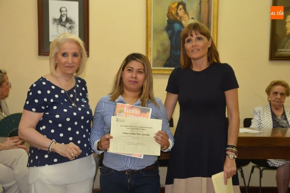 Foto 5 - Clausura del curso de Taller de Hogar
