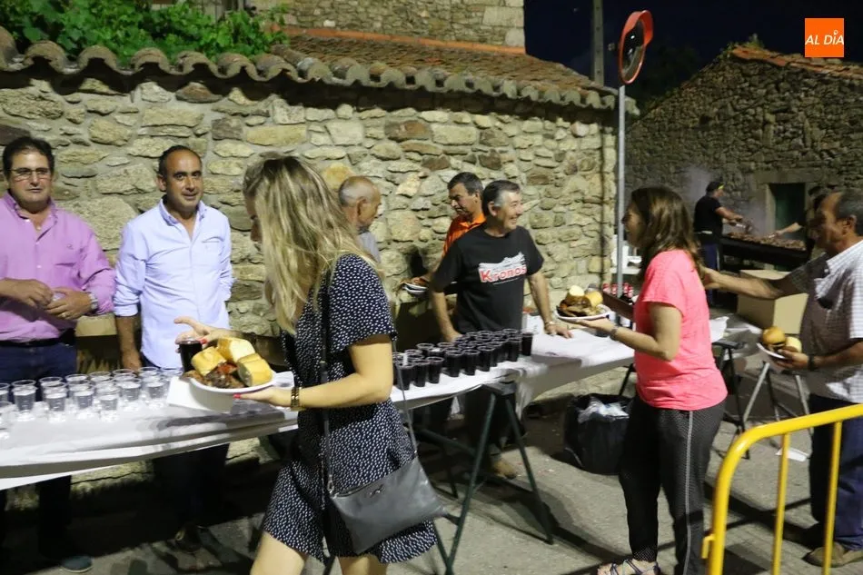 Foto 7 - Un sencillo y honesto preg&oacute;n de Mar&iacute;a Consuelo S&aacute;nchez marca el inicio de las fiestas en Bogajo  