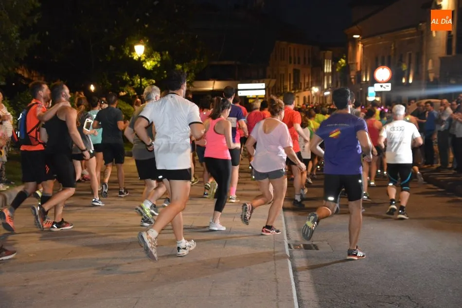 Foto 4 - &Eacute;xito de participaci&oacute;n en la carrera nocturna de &lsquo;Salamanca a Tope&rsquo;