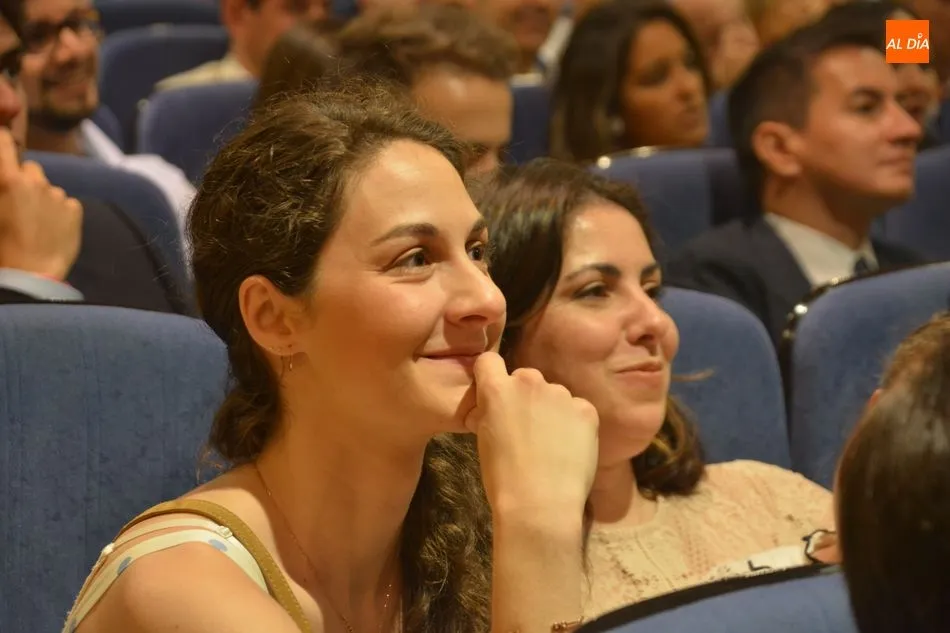 Foto 5 - 114 alumnos se graduan en el IME Business School