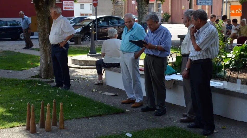 Foto 9 - Los Mayores de Lumbrales disfrutan de una animada jornada festiva en el d&iacute;a de San Pedro