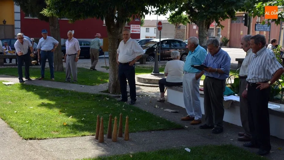 Foto 8 - Los Mayores de Lumbrales disfrutan de una animada jornada festiva en el d&iacute;a de San Pedro