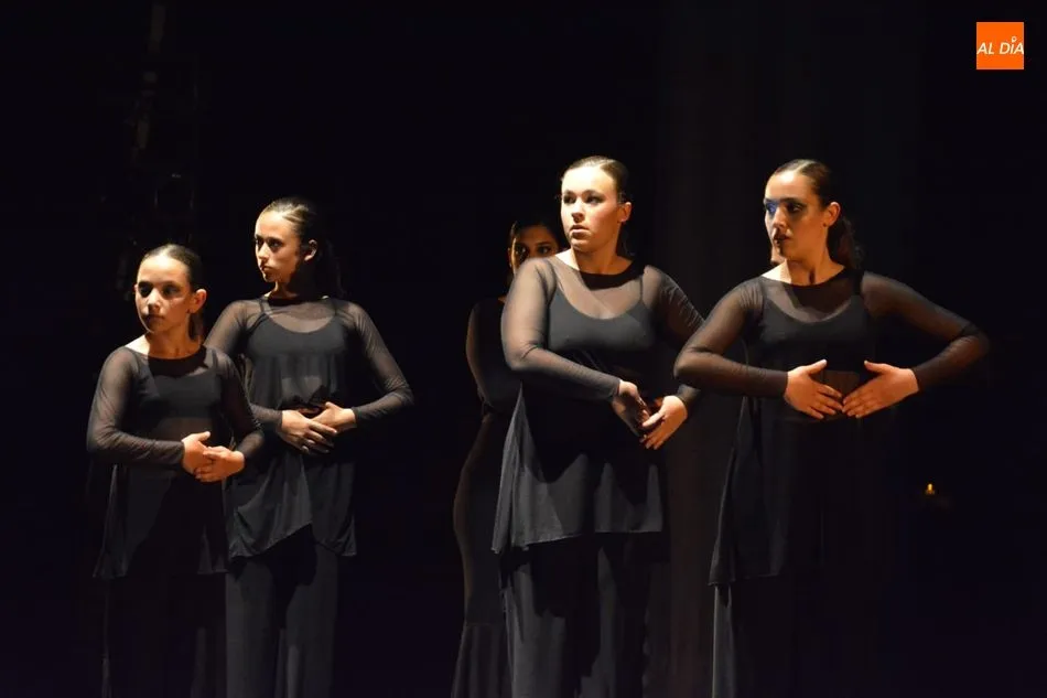 Un momento del espectáculo / Lydia González