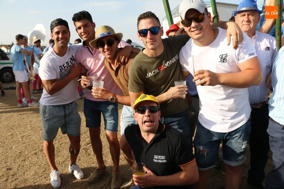 Foto 5 - Bonito festejo taurino en Villar de Peralonso y para todos los gustos  