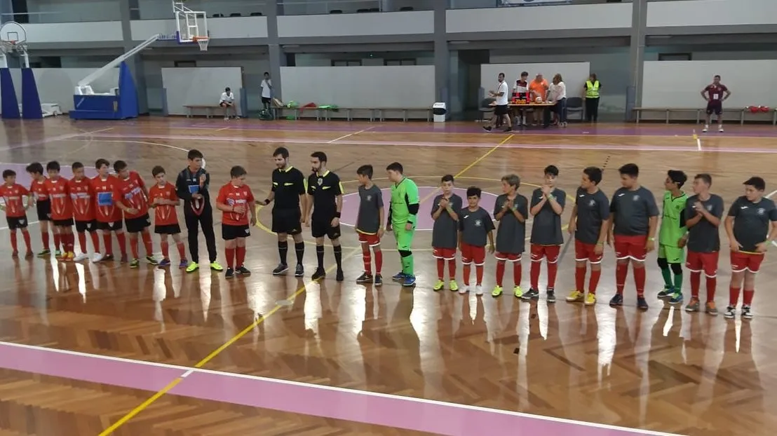Foto 2 - Los equipos del III Columnas se quedan fuera de las semis de la Adrep Cup pese a su gran 1&ordf; fase  