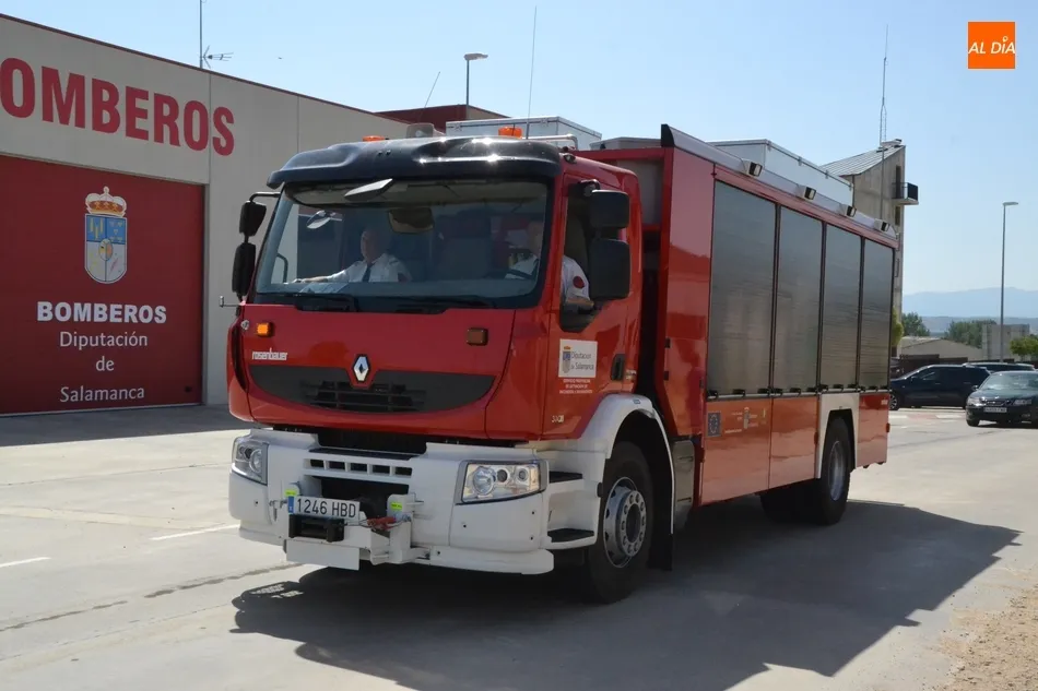 Foto 7 - Novedosa celebraci&oacute;n de San Juan por parte de los Bomberos sin pisar el centro hist&oacute;rico  