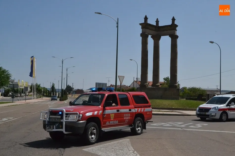 Foto 2 - Novedosa celebraci&oacute;n de San Juan por parte de los Bomberos sin pisar el centro hist&oacute;rico  