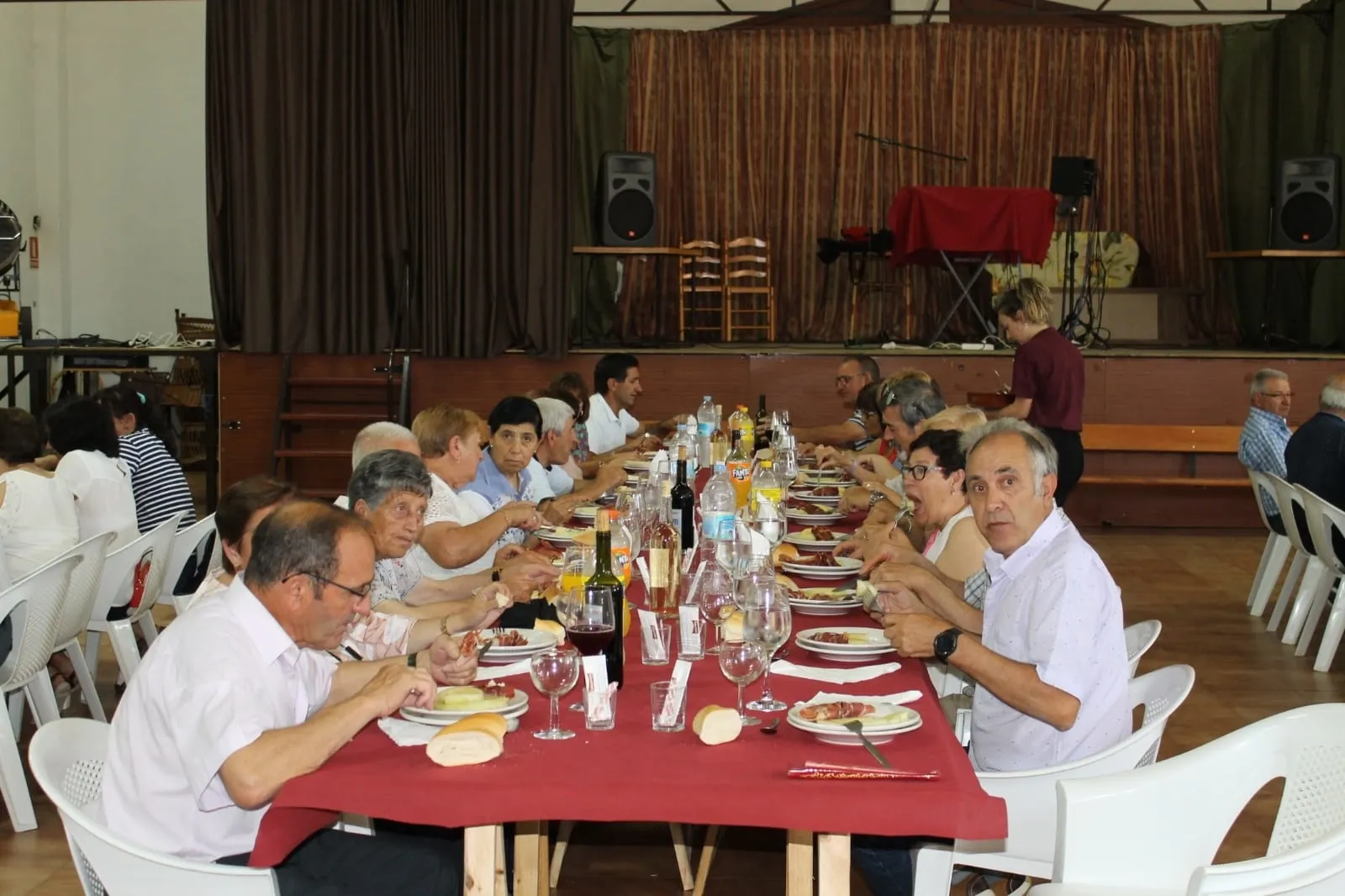 Foto 5 - Los mayores de Villoruela celebran San Pedro