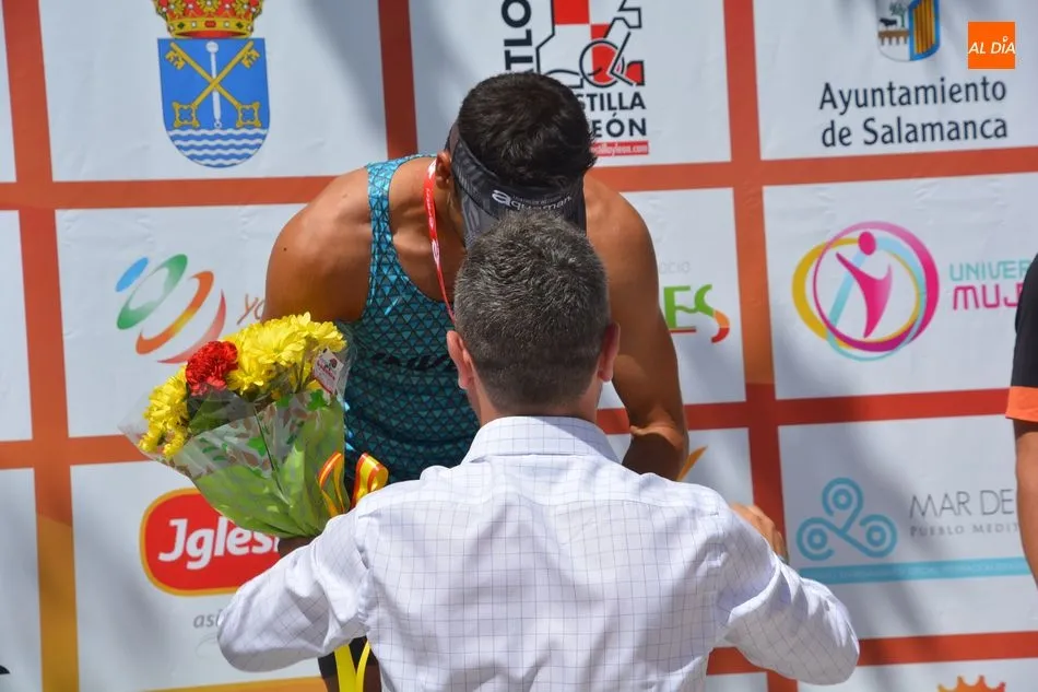 Foto 11 - Francesc Godoy y Helene Alberdi, nuevos campeones de Espa&ntilde;a de Triatl&oacute;n en Larga Distancia  