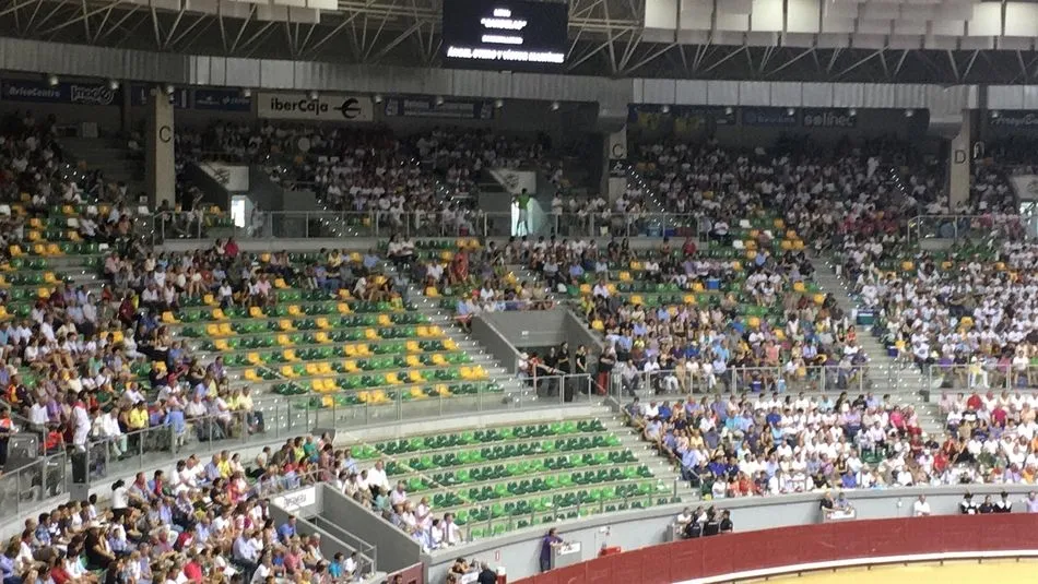 Desalojan un tendido de la plaza de toros de Burgos en plena corrida por peligro de desprendimientos 7 EUROPA PRESS