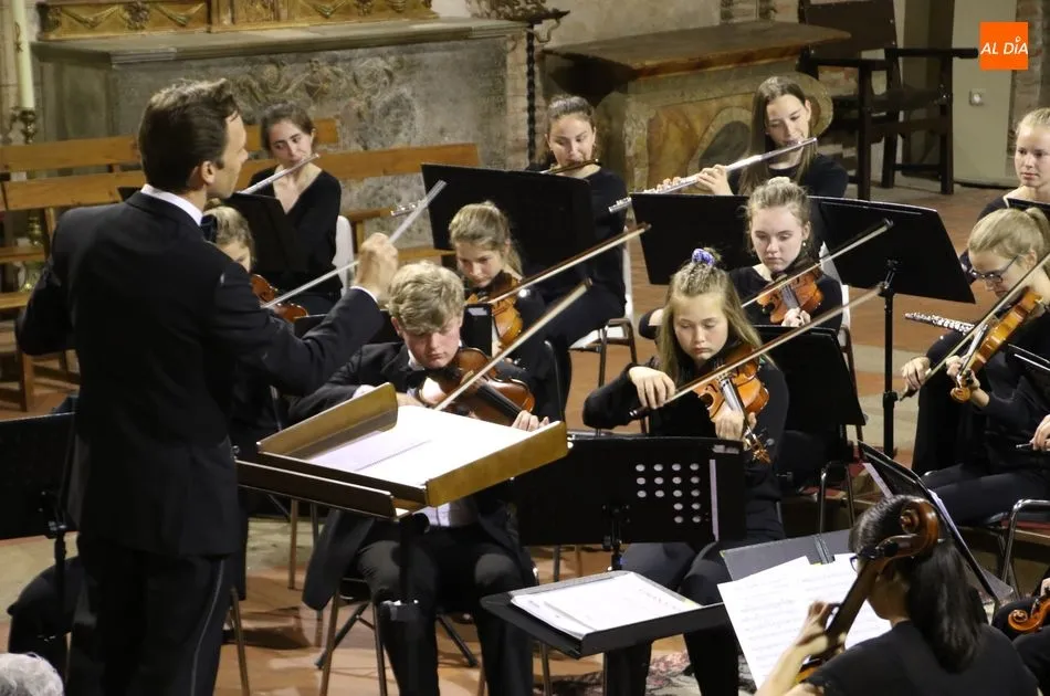 Foto 7 - La Joven Orquesta de Vermont act&uacute;a en Alba de Tormes